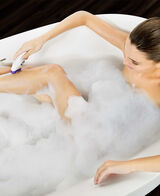 Silk Epil 9 Wet/Dry Epilator 4 in 1 Hair Removal and Exfoliation System with 6 extras